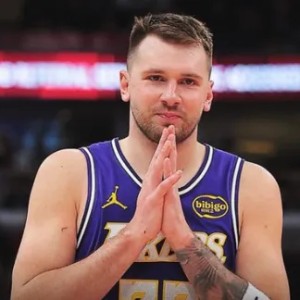 东契奇生涯第20次砍下45+，超过了NBA历史上99.7%的球员